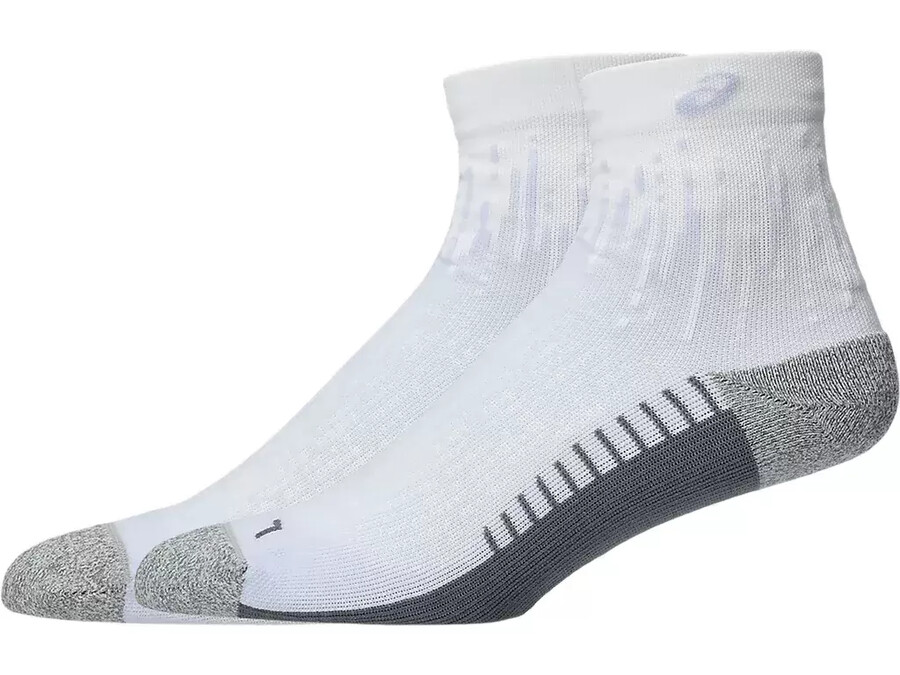performance run sock quarter