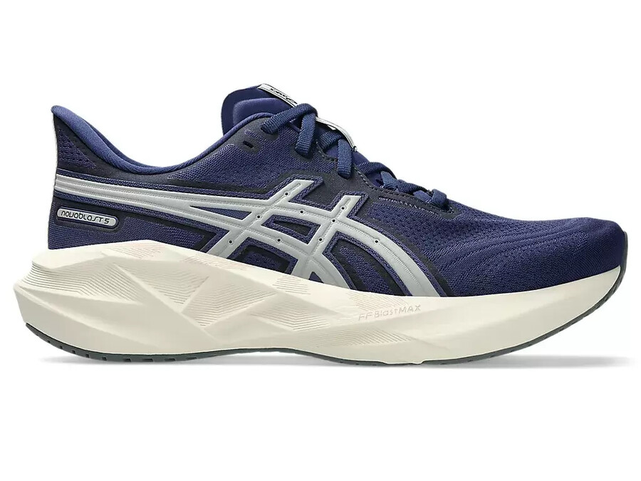 novablast 5 asics track club