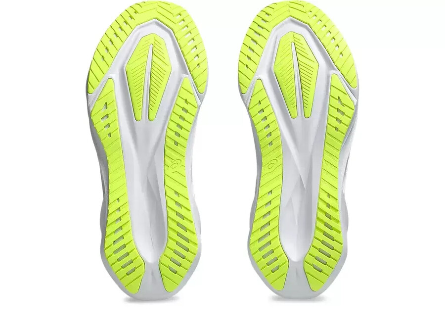 novablast 5 asics track club