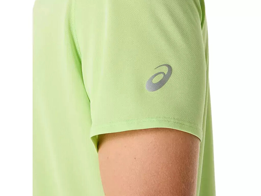 kurzarm-oberteil mit fujitrail-logo
