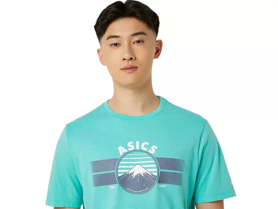 unisex asics est 1977 mountain t-shirt